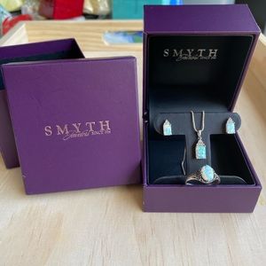 Opal(1-1/2 ct. tw)White Sapphire(3/8 ct. tw) Set